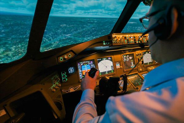 Boeing 777 Flight Simulator Experience in Toronto
